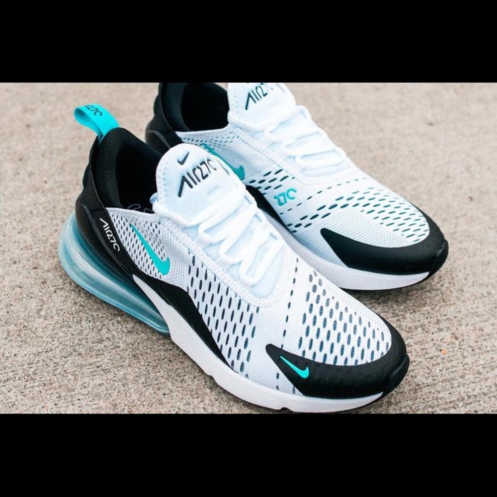 NEW IN BOX Men’s size 10 Nike Air Max 270
